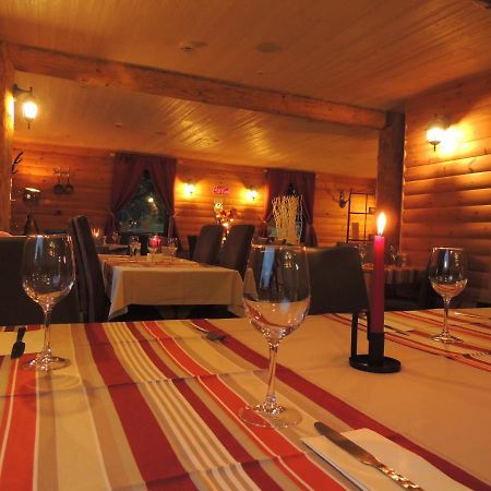Auberge "La Fourchette Paysanne" Dochamps Exterior foto